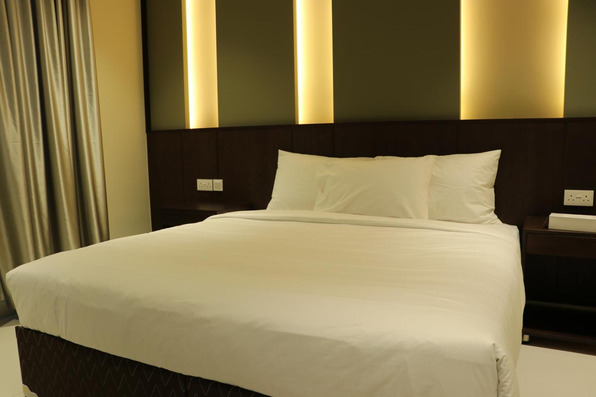 זאב Jarzez Hotel Apartments Al Hail מראה חיצוני תמונה