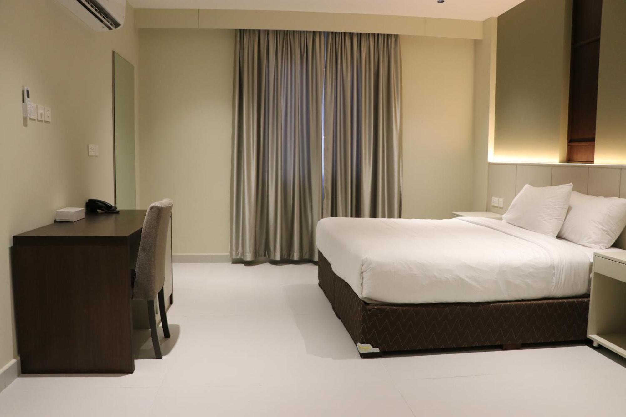 זאב Jarzez Hotel Apartments Al Hail מראה חיצוני תמונה